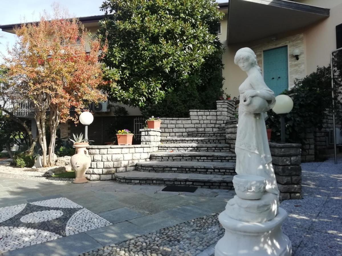 B&B Boutique Villa Terry Medolago Bagian luar foto